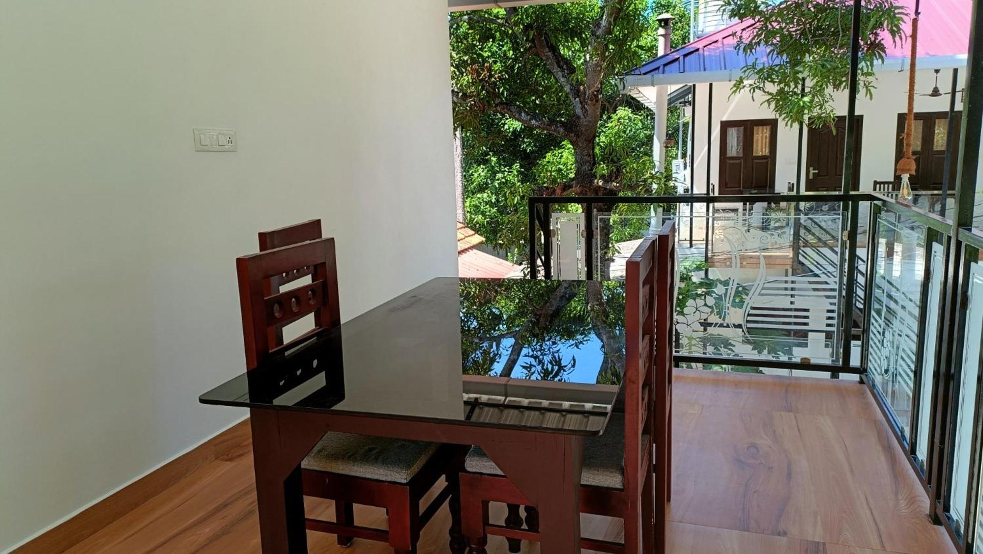 Koshy'S Beach Front Homestay ماراريكولام المظهر الخارجي الصورة